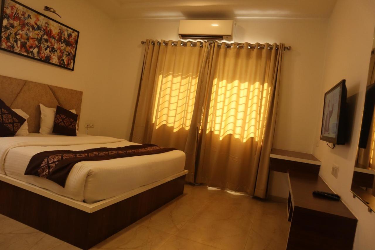 Hotel Grand Ecotel, Aurangabad Exterior photo