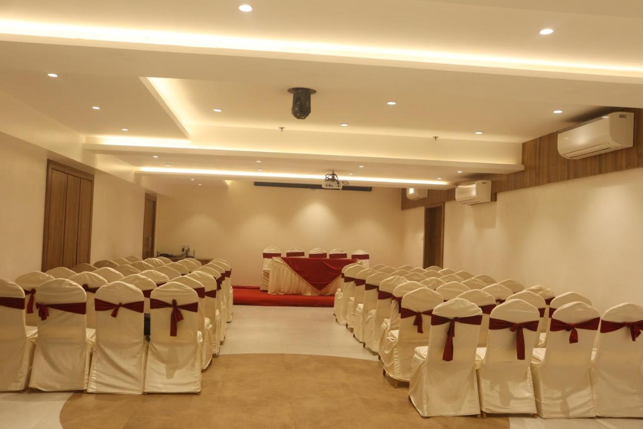 Hotel Grand Ecotel, Aurangabad Exterior photo