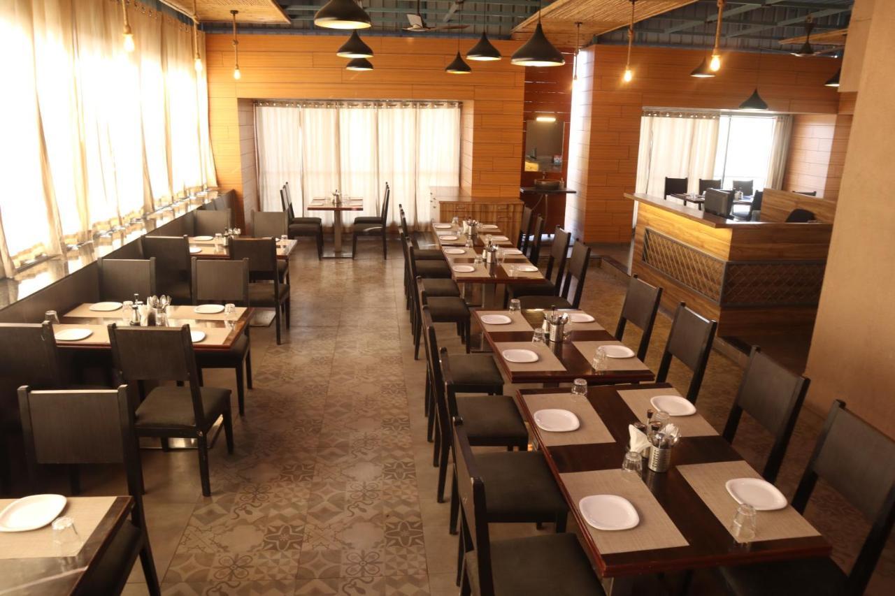 Hotel Grand Ecotel, Aurangabad Exterior photo