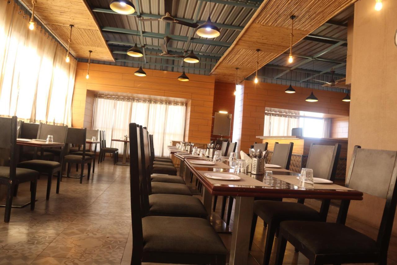 Hotel Grand Ecotel, Aurangabad Exterior photo